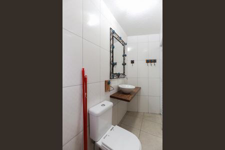 Casa para alugar com 180m², 2 quartos e 2 vagas Casa para alugar com 180m², 2 quartos e 2 vagasBanheiro de serviço