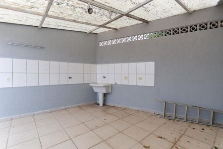 Casa para alugar com 180m², 2 quartos e 2 vagas Casa para alugar com 180m², 2 quartos e 2 vagasÁrea de serviço