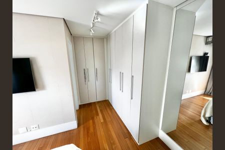 Apartamento à venda com 110m², 3 quartos e 2 vagas Apartamento à venda com 110m², 3 quartos e 2 vagasQuarto Suíte