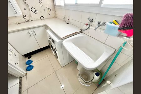 Apartamento à venda com 110m², 3 quartos e 2 vagas Apartamento à venda com 110m², 3 quartos e 2 vagasÁrea de Serviço