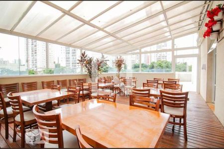 Apartamento à venda com 110m², 3 quartos e 2 vagas Apartamento à venda com 110m², 3 quartos e 2 vagasÁrea comum - Salão de festas