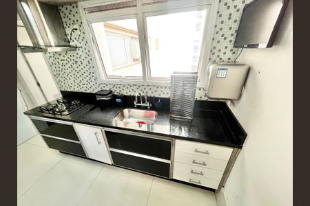 Apartamento à venda com 110m², 3 quartos e 2 vagas Apartamento à venda com 110m², 3 quartos e 2 vagasCozinha