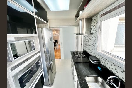 Apartamento à venda com 110m², 3 quartos e 2 vagas Apartamento à venda com 110m², 3 quartos e 2 vagasCozinha