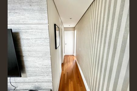 Apartamento à venda com 110m², 3 quartos e 2 vagas Apartamento à venda com 110m², 3 quartos e 2 vagasCorredor