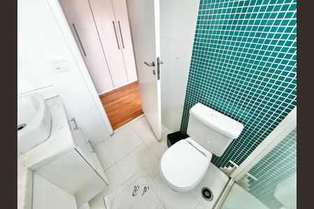 Apartamento à venda com 110m², 3 quartos e 2 vagas Apartamento à venda com 110m², 3 quartos e 2 vagasBanheiro da Suíte 1