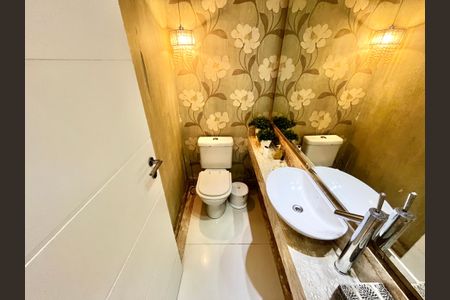 Apartamento à venda com 110m², 3 quartos e 2 vagas Apartamento à venda com 110m², 3 quartos e 2 vagasLavabo