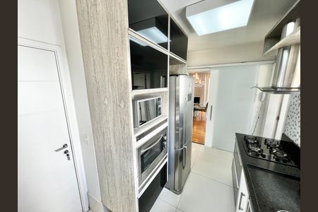 Apartamento à venda com 110m², 3 quartos e 2 vagas Apartamento à venda com 110m², 3 quartos e 2 vagasCozinha