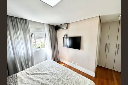 Apartamento à venda com 110m², 3 quartos e 2 vagas Apartamento à venda com 110m², 3 quartos e 2 vagasQuarto Suíte