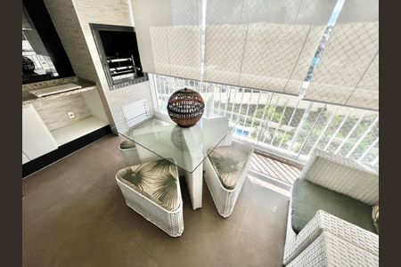 Apartamento à venda com 110m², 3 quartos e 2 vagas Apartamento à venda com 110m², 3 quartos e 2 vagasVaranda da Sala