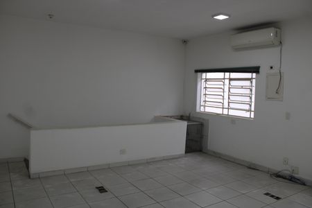 Casa à venda com 120m², 5 quartos e 2 vagasQuarto 4