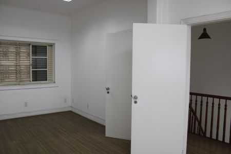 Casa à venda com 120m², 5 quartos e 2 vagasQuarto 1