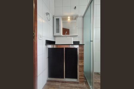 Casa para alugar com 99m², 3 quartos e 1 vagaBanheiro - torneira