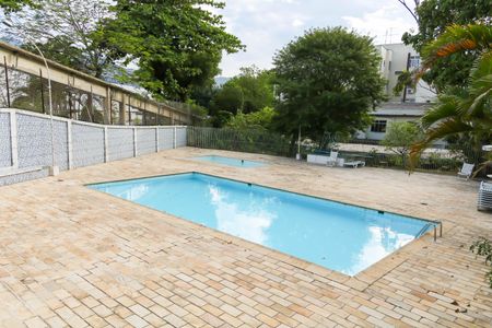 Apartamento à venda com 50m², 2 quartos e 1 vaga Apartamento à venda com 50m², 2 quartos e 1 vagaÁrea comum - Piscina