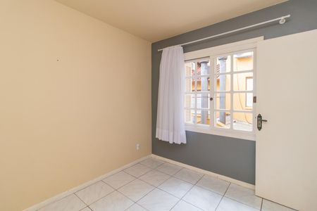 Quarto 1 de casa de condomínio para alugar com 3 quartos, 117m² em Medianeira, Porto Alegre