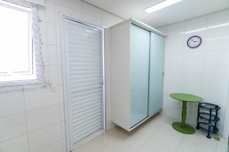 Apartamento para alugar com 120m², 3 quartos e 3 vagasCozinha