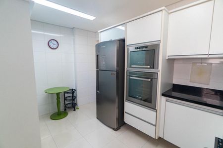 Apartamento para alugar com 120m², 3 quartos e 3 vagasCozinha