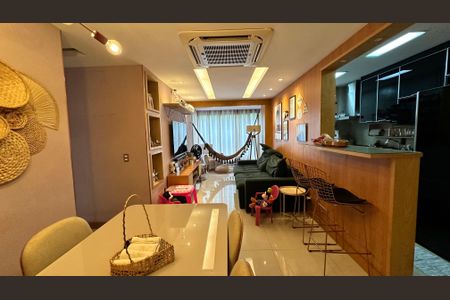 Sala de apartamento para alugar com 3 quartos, 120m² em Recreio dos Bandeirantes, Rio de Janeiro