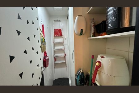 Apartamento à venda com 120m², 3 quartos e 1 vaga Apartamento à venda com 120m², 3 quartos e 1 vagaDispensa