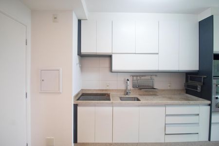 Apartamento para alugar com 71m², 1 quarto e 2 vagas Apartamento para alugar com 71m², 1 quarto e 2 vagasCozinha