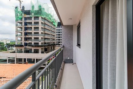 Varanda de kitnet/studio à venda com 1 quarto, 30m² em Butantã, São Paulo
