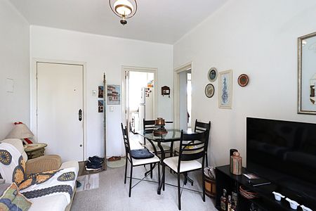 Apartamento à venda com 60m², 2 quartos e sem vagaSala