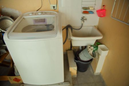 Casa à venda com 65m², 2 quartos e 2 vagasÁrea de Serviço