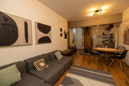 Sala de apartamento para alugar com 3 quartos, 85m² em Jardim Tupanci, Barueri