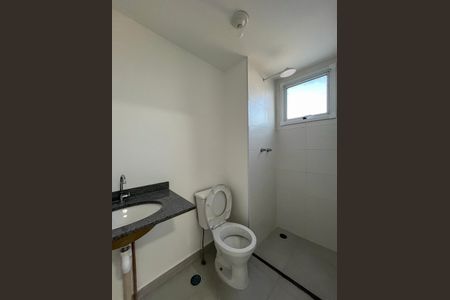 Apartamento para alugar com 60m², 3 quartos e 1 vaga Apartamento para alugar com 60m², 3 quartos e 1 vagaBanheiro da Suíte