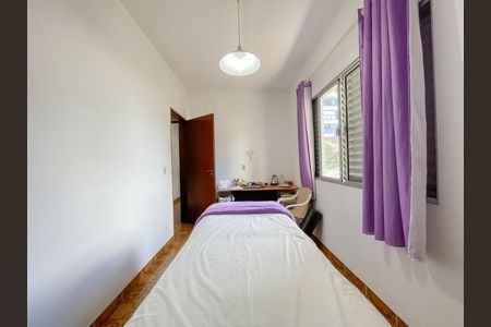 Casa à venda com 210m², 4 quartos e 1 vagaSuíte 2