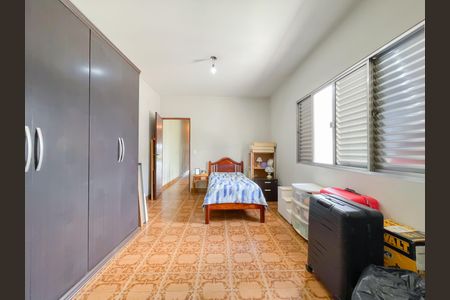 Casa à venda com 210m², 4 quartos e 1 vagaSuíte 1