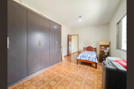 Casa à venda com 210m², 4 quartos e 1 vagaSuíte 1