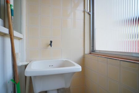 Apartamento para alugar com 61m², 1 quarto e sem vagaÁrea  de serviço 