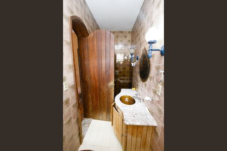 Casa à venda com 378m², 5 quartos e 2 vagasBanheiro da Suíte