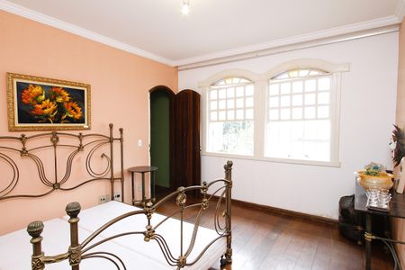 Casa à venda com 378m², 5 quartos e 2 vagasQuarto 5  - Suíte 