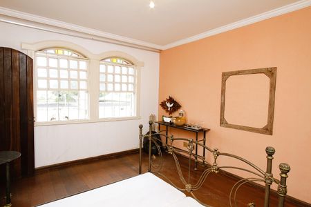 Casa à venda com 378m², 5 quartos e 2 vagasQuarto 5  - Suíte 