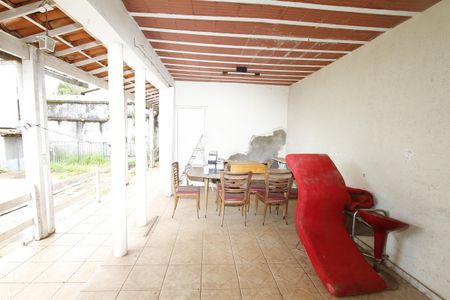 Casa à venda com 378m², 5 quartos e 2 vagasVaranda