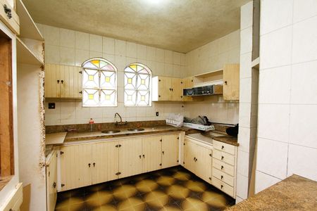 Casa à venda com 378m², 5 quartos e 2 vagasCozinha