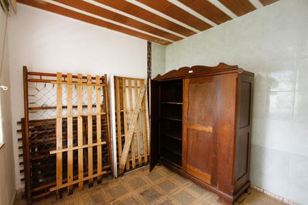 Casa à venda com 378m², 5 quartos e 2 vagasQuarto de despejo