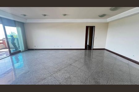 Apartamento à venda com 4 quartos, 240m² em Barra da Tijuca, Rio de Janeiro