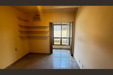 Apartamento à venda com 4 quartos, 240m² em Barra da Tijuca, Rio de Janeiro