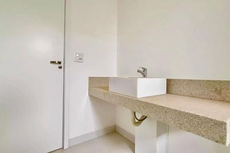 Apartamento à venda com 150m², 3 quartos e 3 vagasBanheiro 1