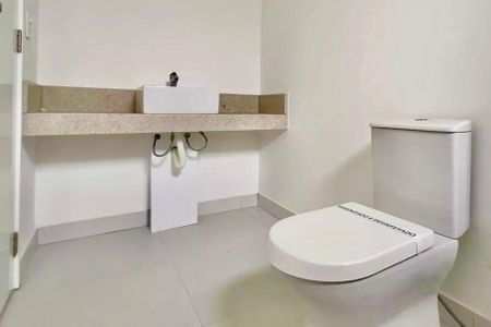 Apartamento à venda com 150m², 3 quartos e 3 vagasBanheiro 2