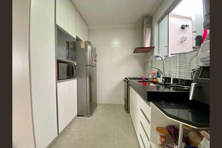 Casa de condomínio à venda com 90m², 3 quartos e 1 vaga