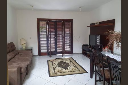 Casa à venda com 4 quartos, 190m² em Taquara, Rio de Janeiro