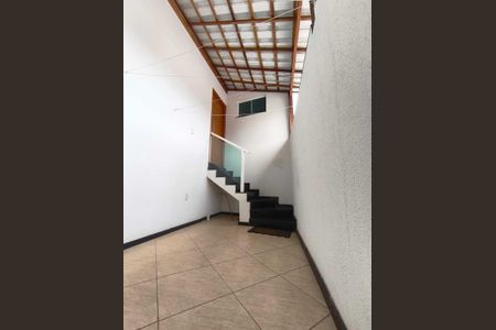 Casa para alugar com 2 quartos, 95m² em Santa Branca, Belo Horizonte