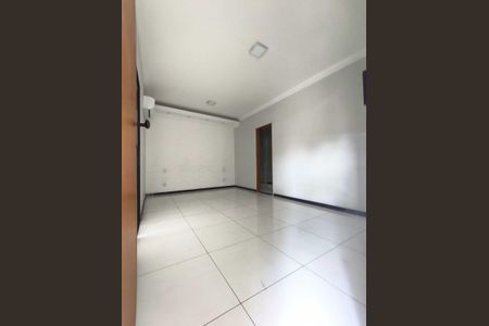 Casa para alugar com 95m², 2 quartos e 1 vaga