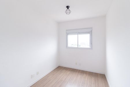 Quarto de apartamento para alugar com 2 quartos, 59m² em Jardim das Belezas, Carapicuíba