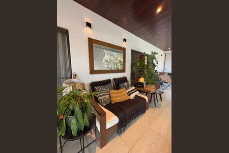 Apartamento à venda com 130m², 3 quartos e 2 vagas