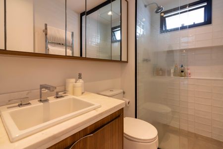 Apartamento para alugar com 95m², 2 quartos e 2 vagasBanheiro da Suíte 1