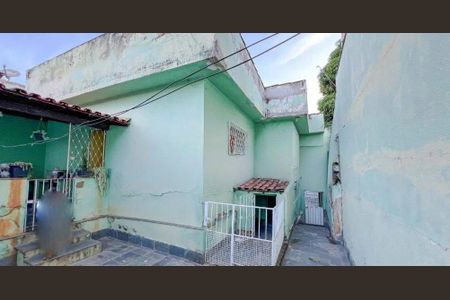 Casa à venda com 4 quartos, 300m² em Santa Cruz, Belo Horizonte